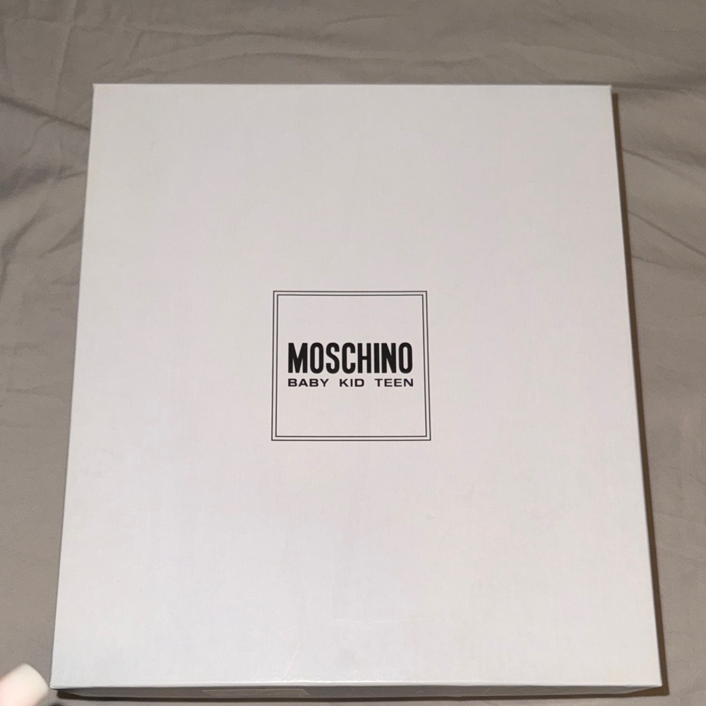 Moschino Baby Kid Teen White Gift Box